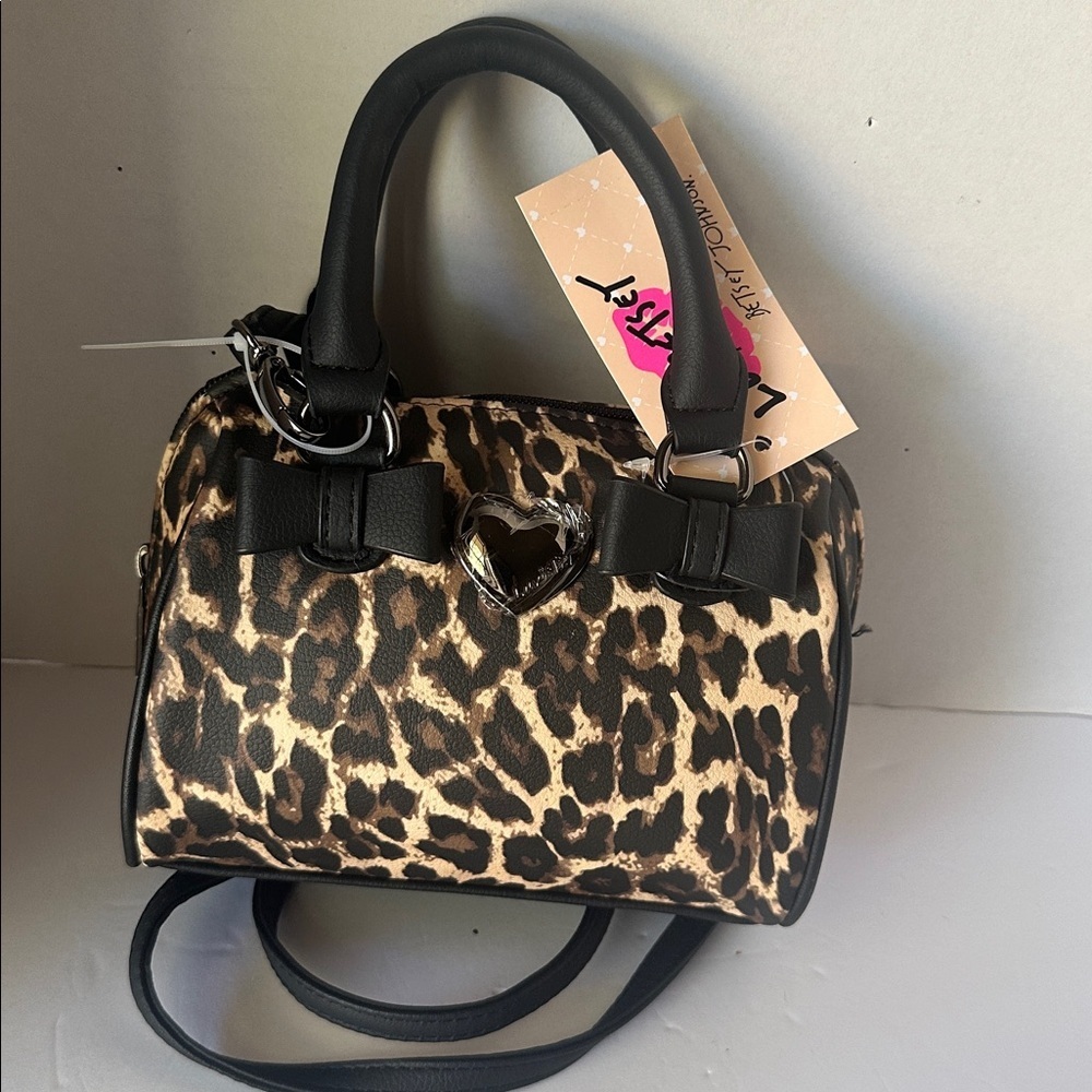 NWTRare Luv Betsey Johnson Leopard Print Mini Barrel Bag CrossbodySatchelCheetah - Picture 3 of 16